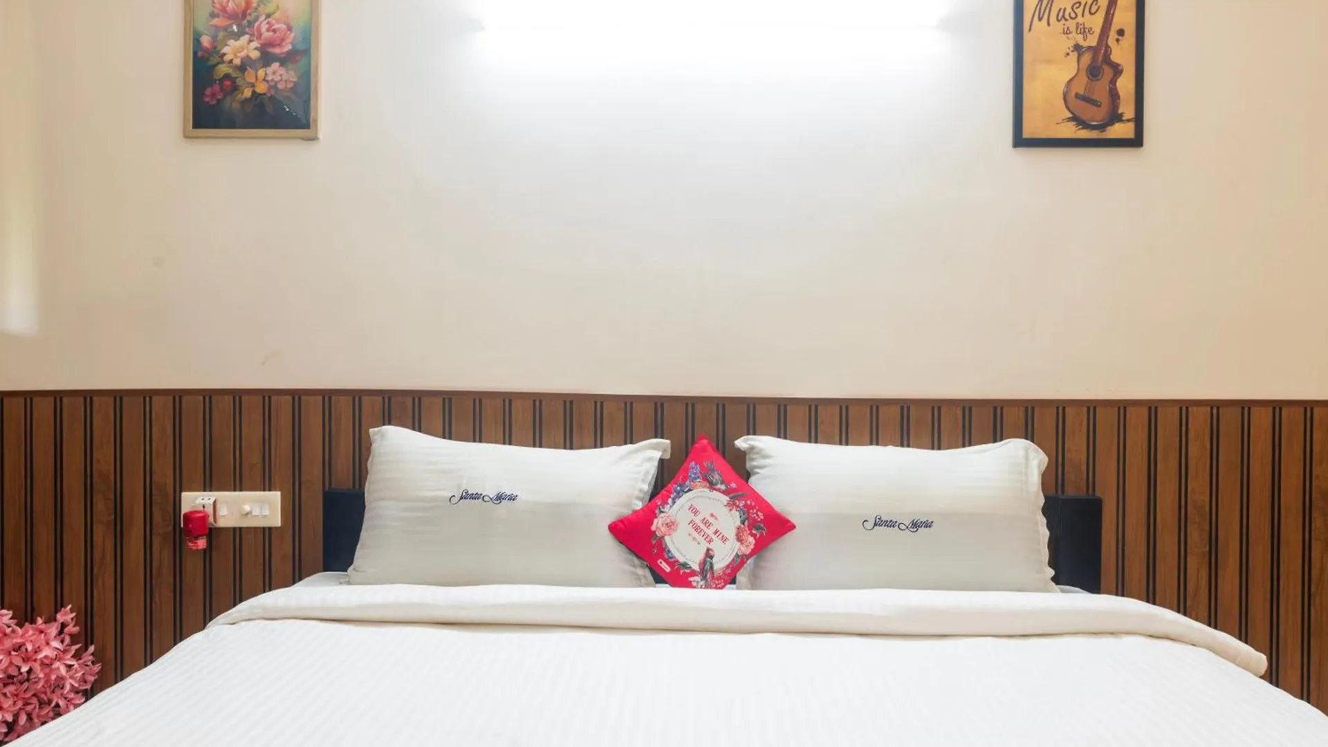 Sancta Maria Lounge -Cochin Airport Apartment Nedumbassery