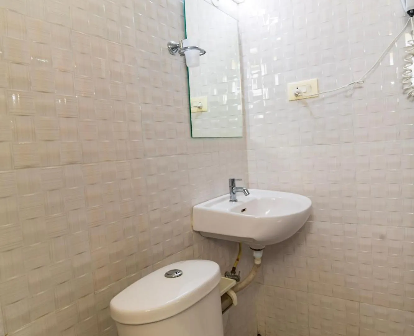 Sancta Maria Lounge -Cochin Airport Apartment Nedumbassery